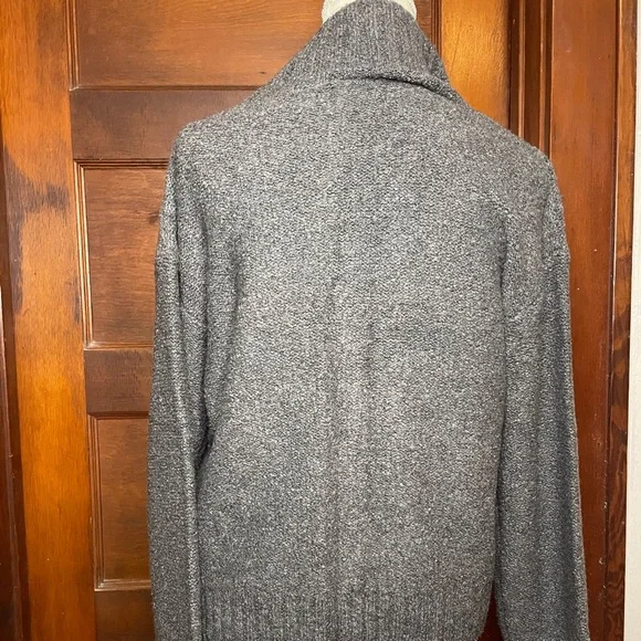 Old Navy Zip Cardigan w/Pockets (66) - Picture 2 of 6